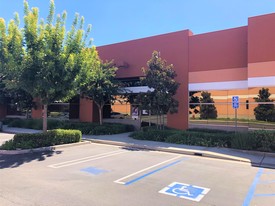 $700k – Industrial Condos